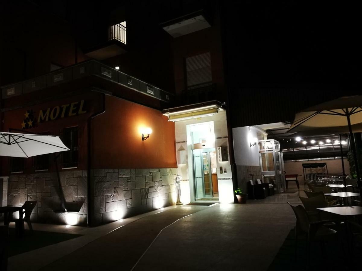 Motel Villaggio Imola Luaran gambar